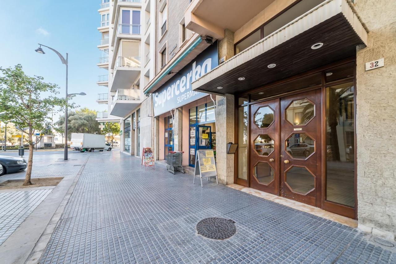 Colon & Soho By Ele Apartments Малага Екстер'єр фото